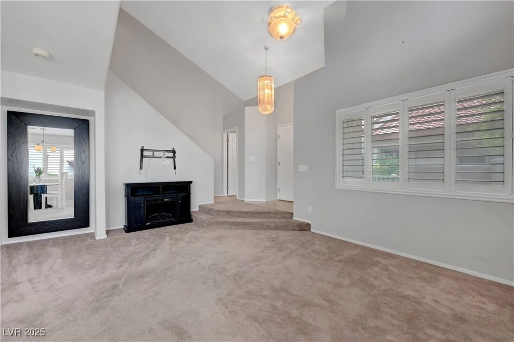 8012 Desire, Las Vegas, NV 89128