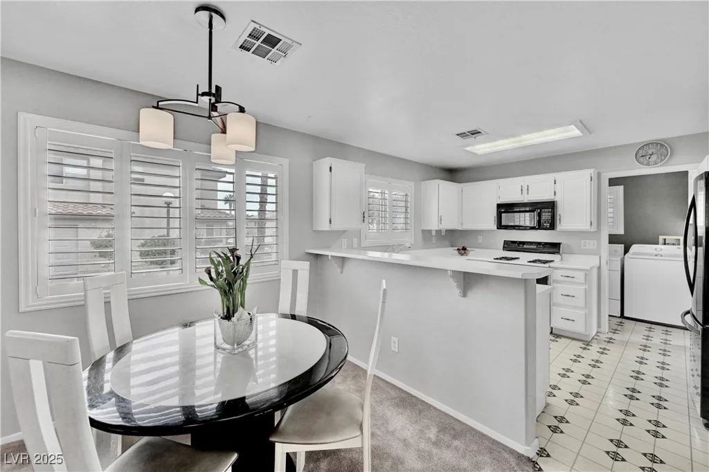 8012 Desire, Las Vegas, NV 89128