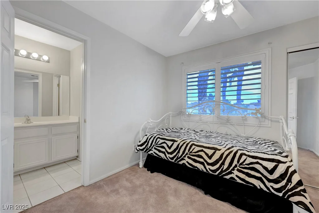 8012 Desire, Las Vegas, NV 89128