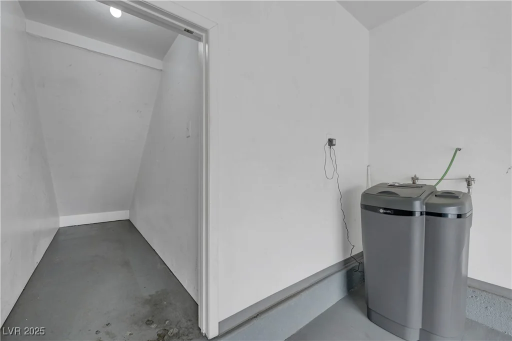 8012 Desire, Las Vegas, NV 89128
