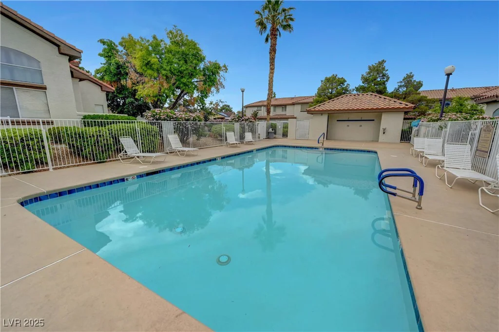 8012 Desire, Las Vegas, NV 89128