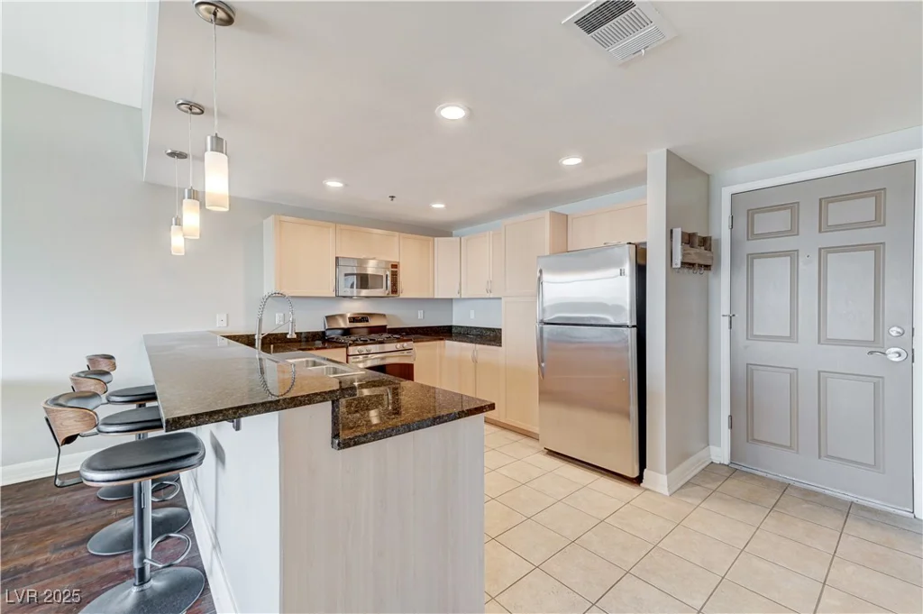 150 Las Vegas, Las Vegas, NV 89101