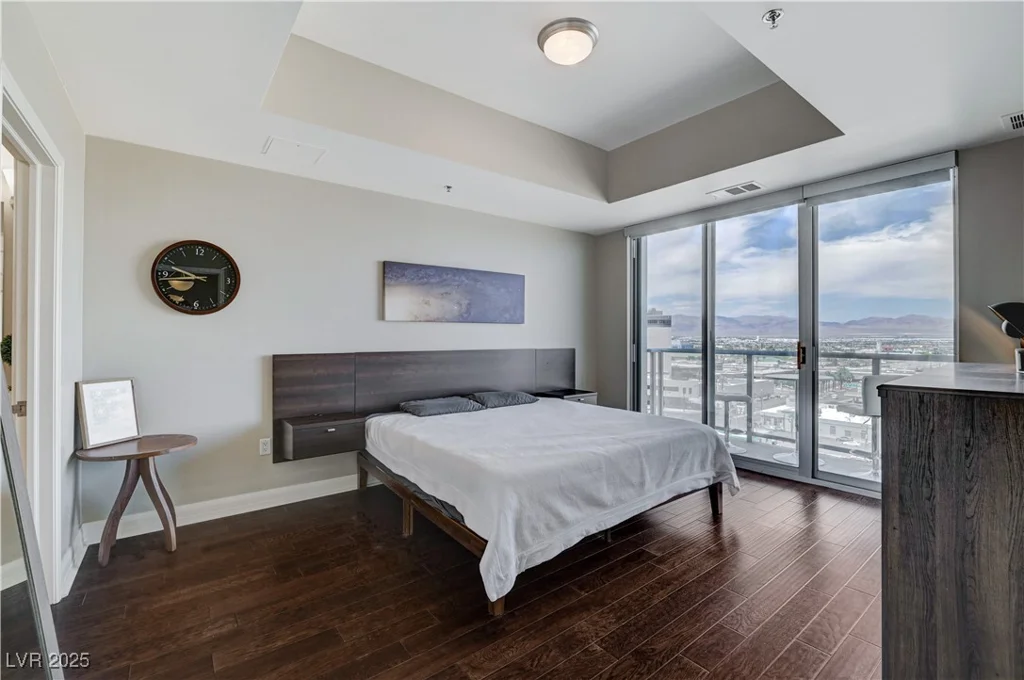 150 Las Vegas, Las Vegas, NV 89101