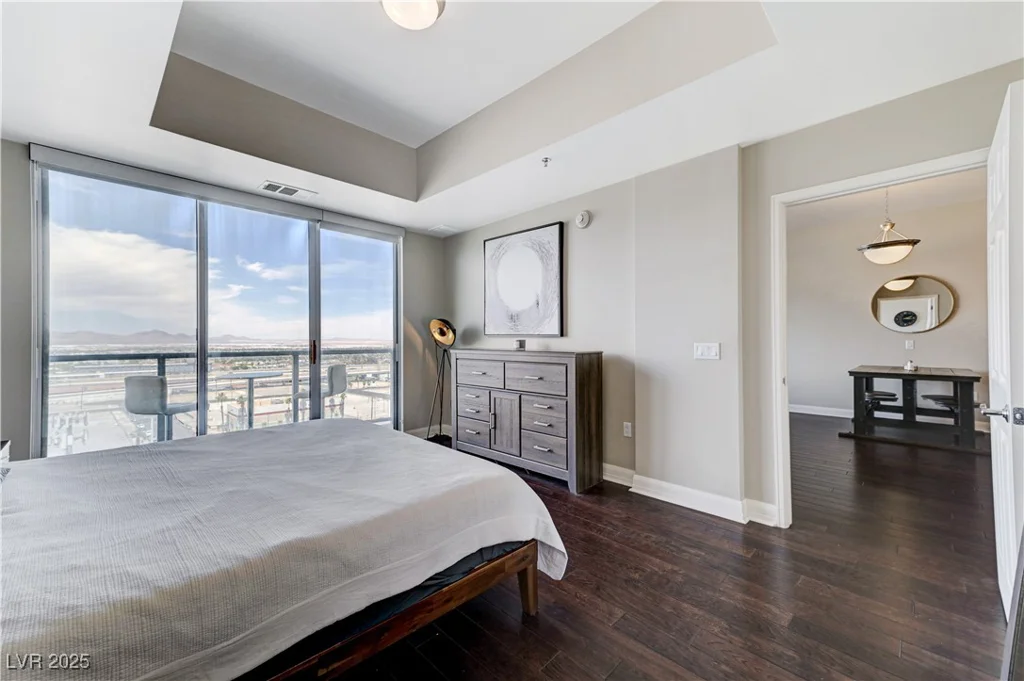 150 Las Vegas, Las Vegas, NV 89101
