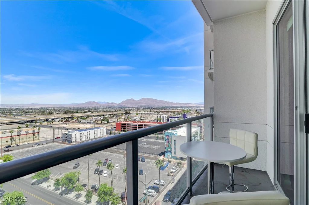 150 Las Vegas, Las Vegas, NV 89101