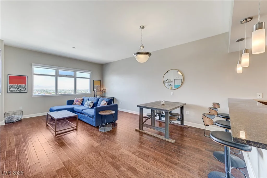 150 Las Vegas, Las Vegas, NV 89101
