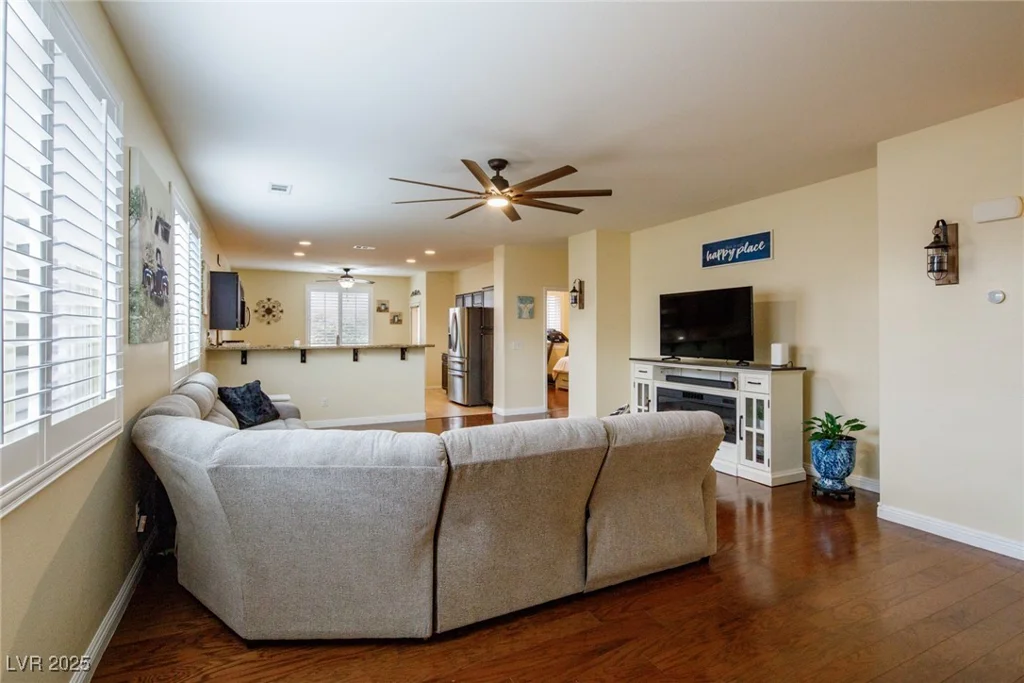 7611 Redcloud Peak St, Las Vegas, NV 89166