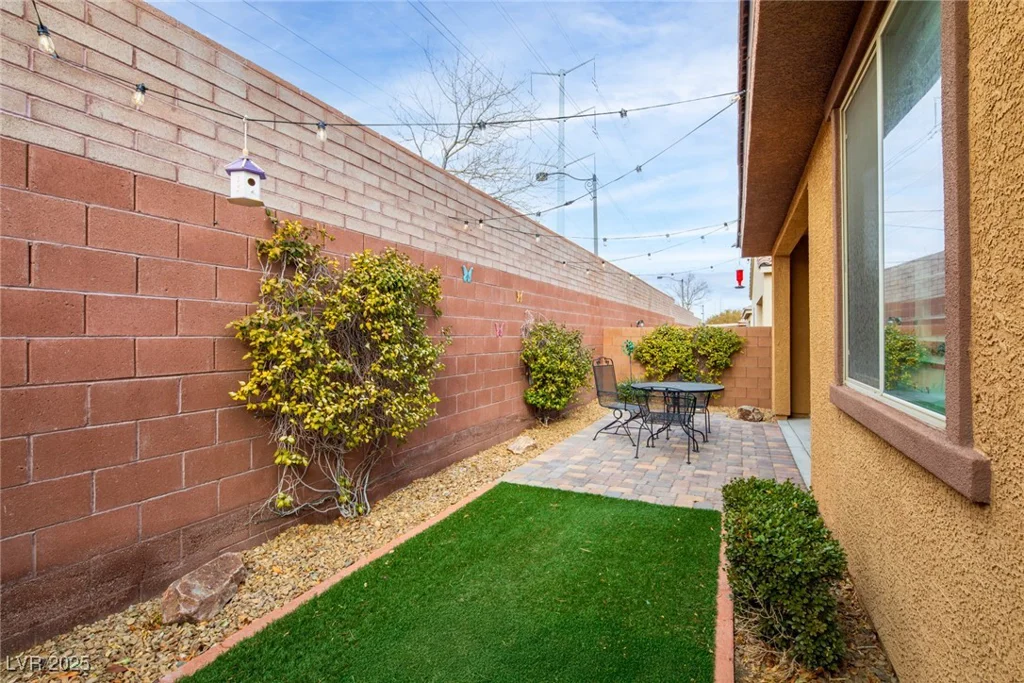 7611 Redcloud Peak St, Las Vegas, NV 89166