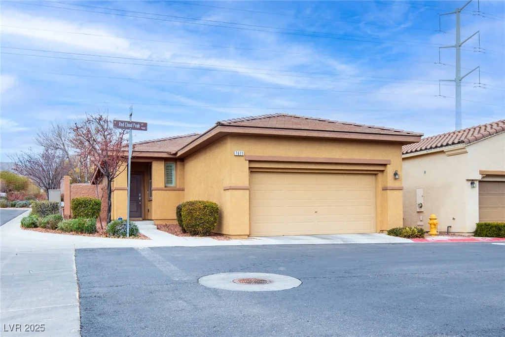 7611 Redcloud Peak St, Las Vegas, NV 89166