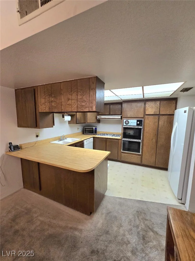 3660 Haverhill, Las Vegas, NV 89121