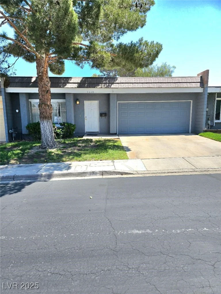 3660 Haverhill, Las Vegas, NV 89121