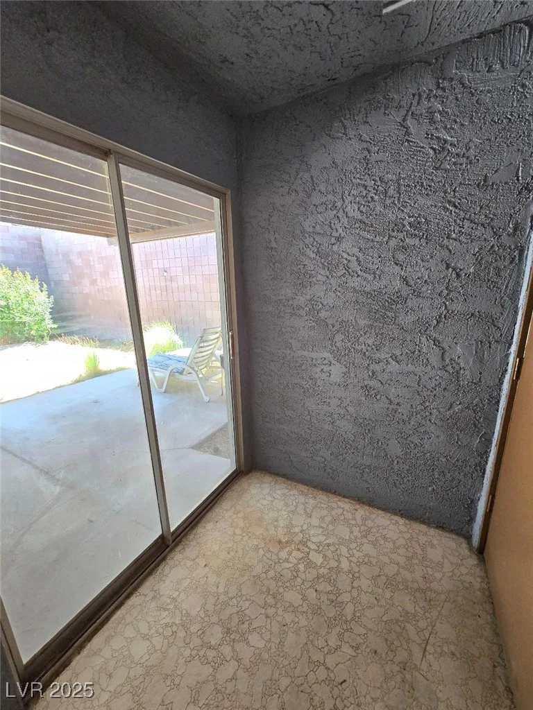 3660 Haverhill, Las Vegas, NV 89121