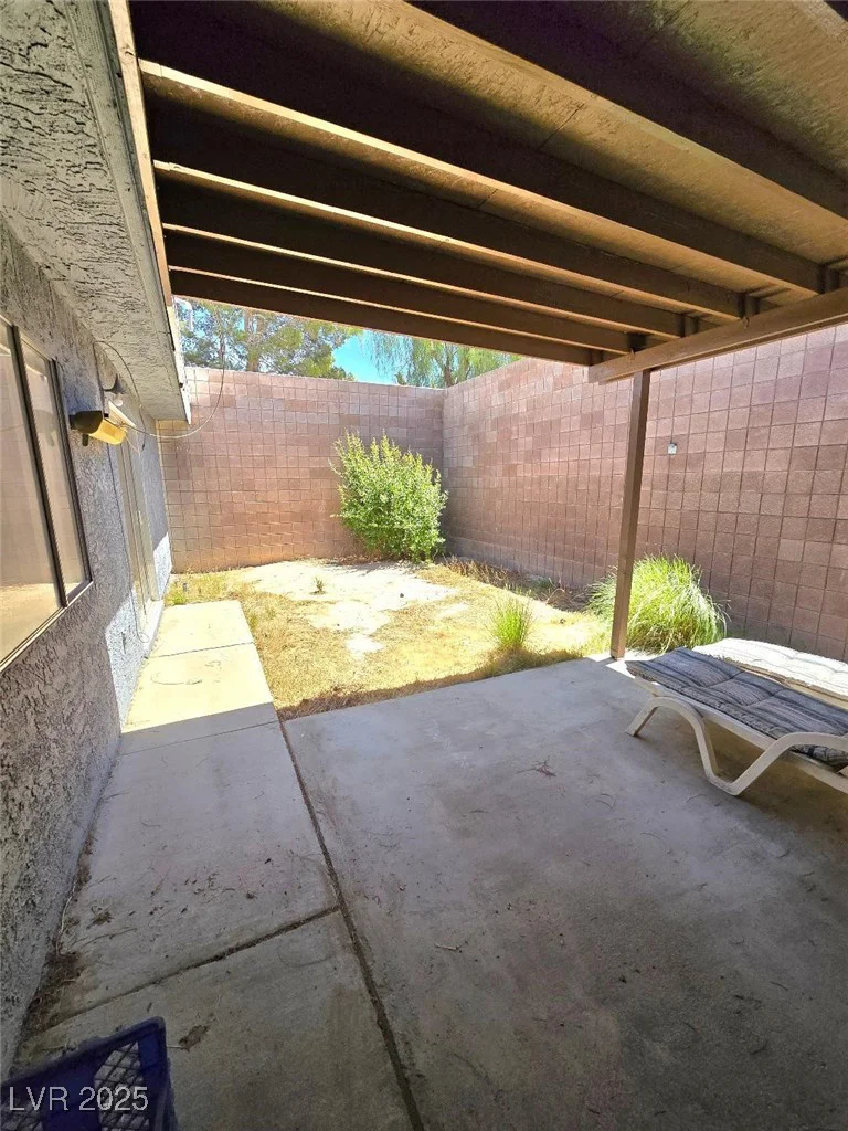 3660 Haverhill, Las Vegas, NV 89121