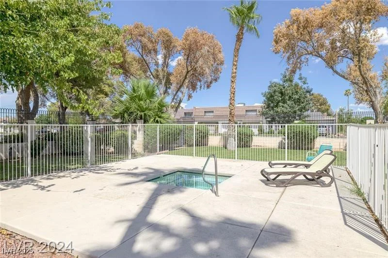 3660 Haverhill, Las Vegas, NV 89121