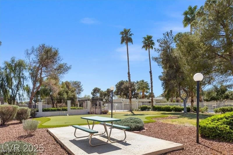 3660 Haverhill, Las Vegas, NV 89121