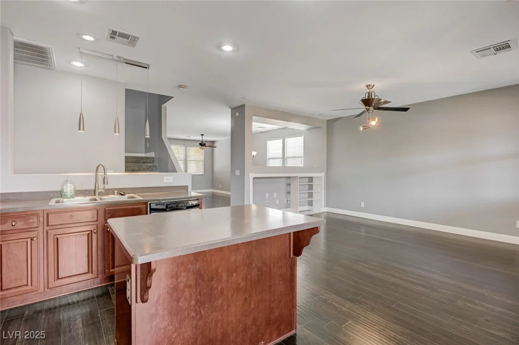 484 Merseyside, Las Vegas, NV 89178