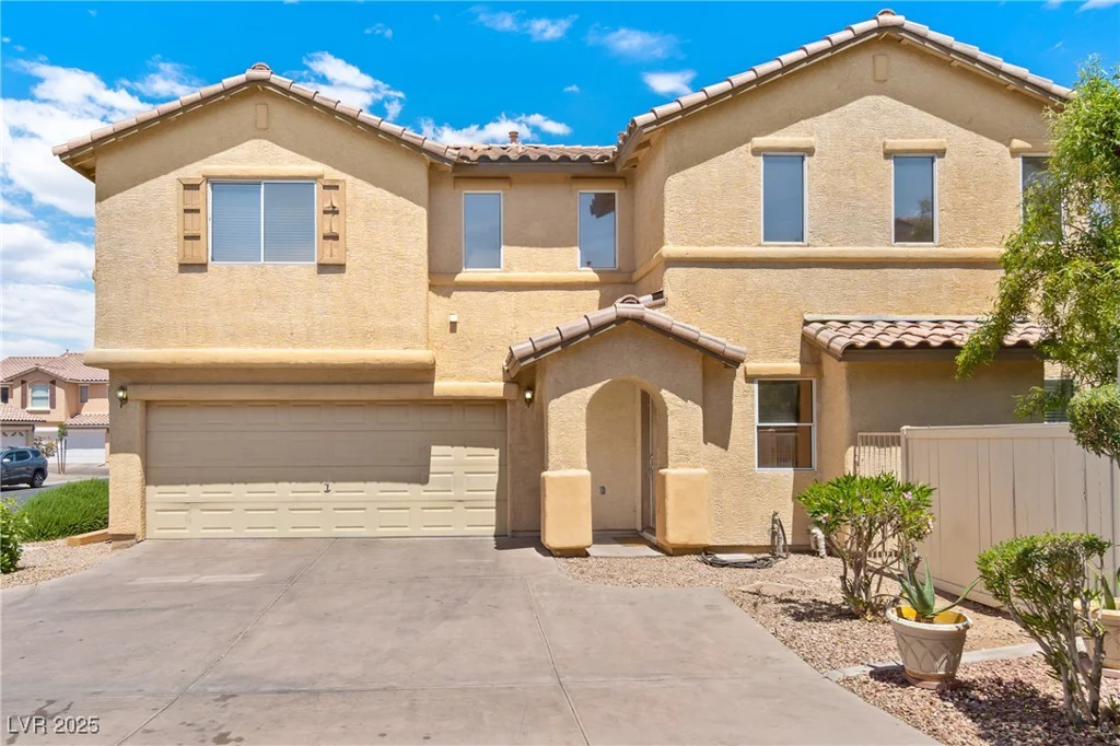 10638 Pueblo Springs, Las Vegas, NV 89183