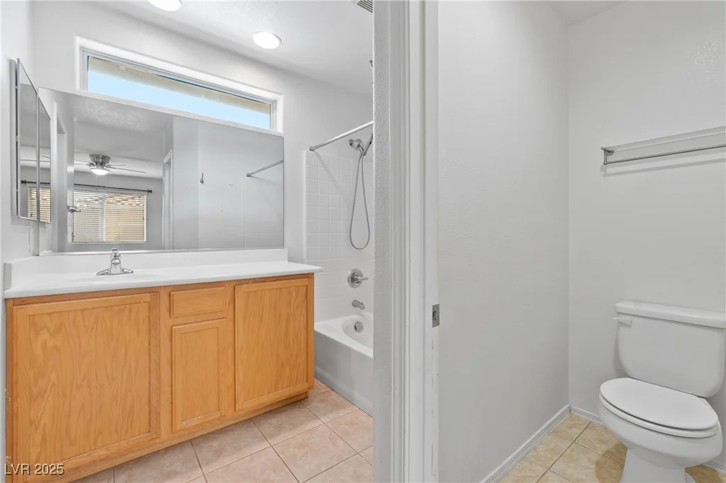 10638 Pueblo Springs, Las Vegas, NV 89183