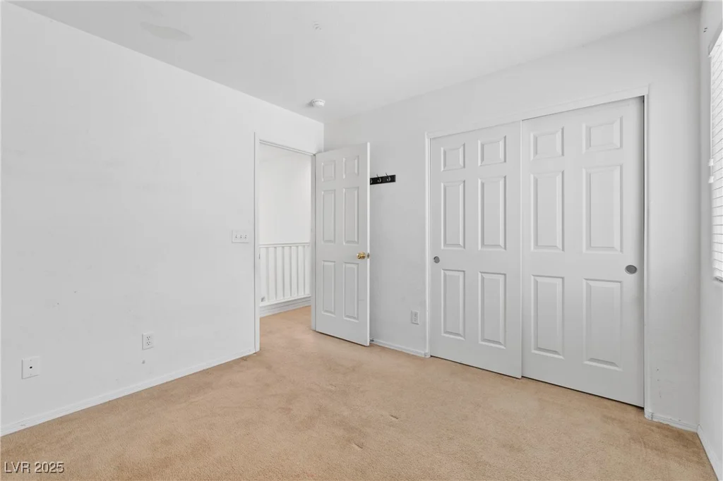 10638 Pueblo Springs, Las Vegas, NV 89183