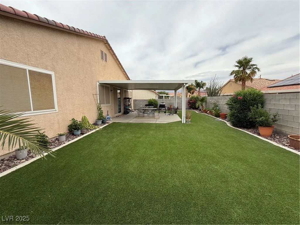 5318 Rio Eldorado, North Las Vegas, NV 89031