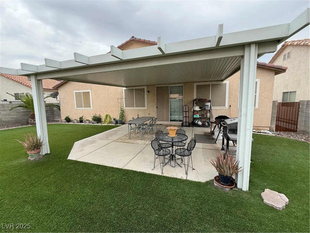 5318 Rio Eldorado, North Las Vegas, NV 89031