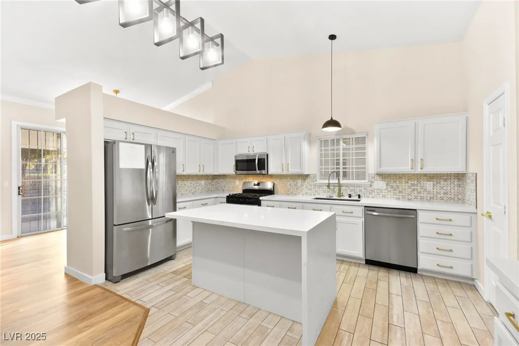 5009 Elm Grove, Las Vegas, NV 89130