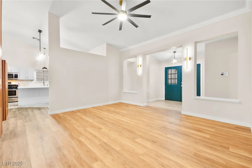 5009 Elm Grove, Las Vegas, NV 89130