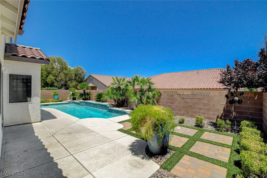 10608 Trussell, Las Vegas, NV 89141