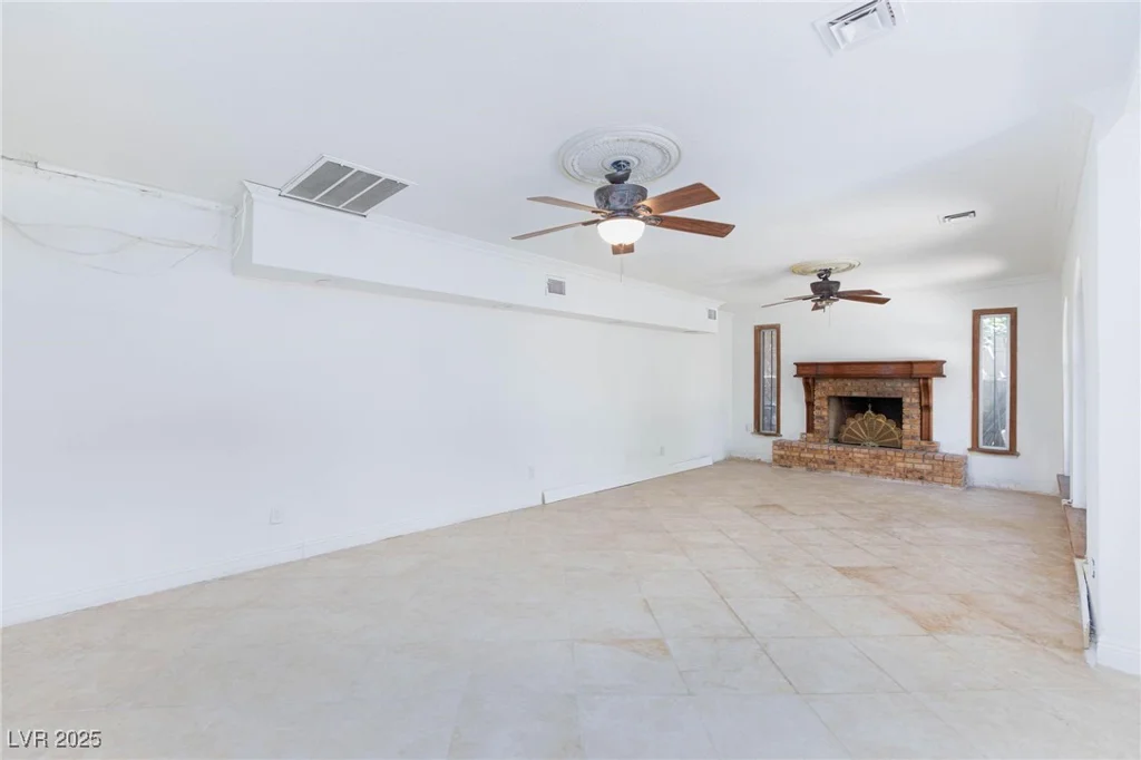 2825 Burnham, Las Vegas, NV 89169