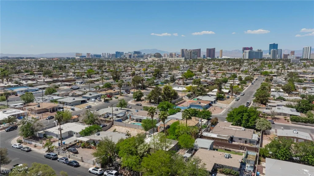 2825 Burnham, Las Vegas, NV 89169