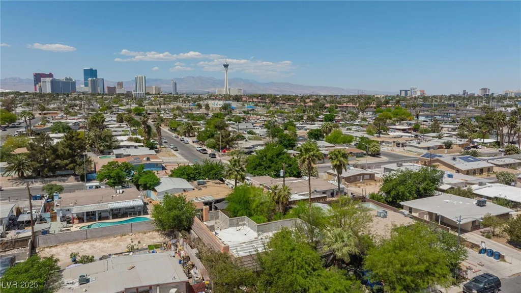 2825 Burnham, Las Vegas, NV 89169
