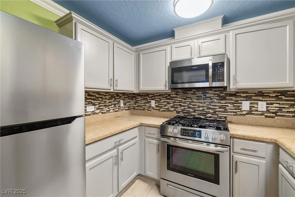 6655 Flaminian, North Las Vegas, NV 89084