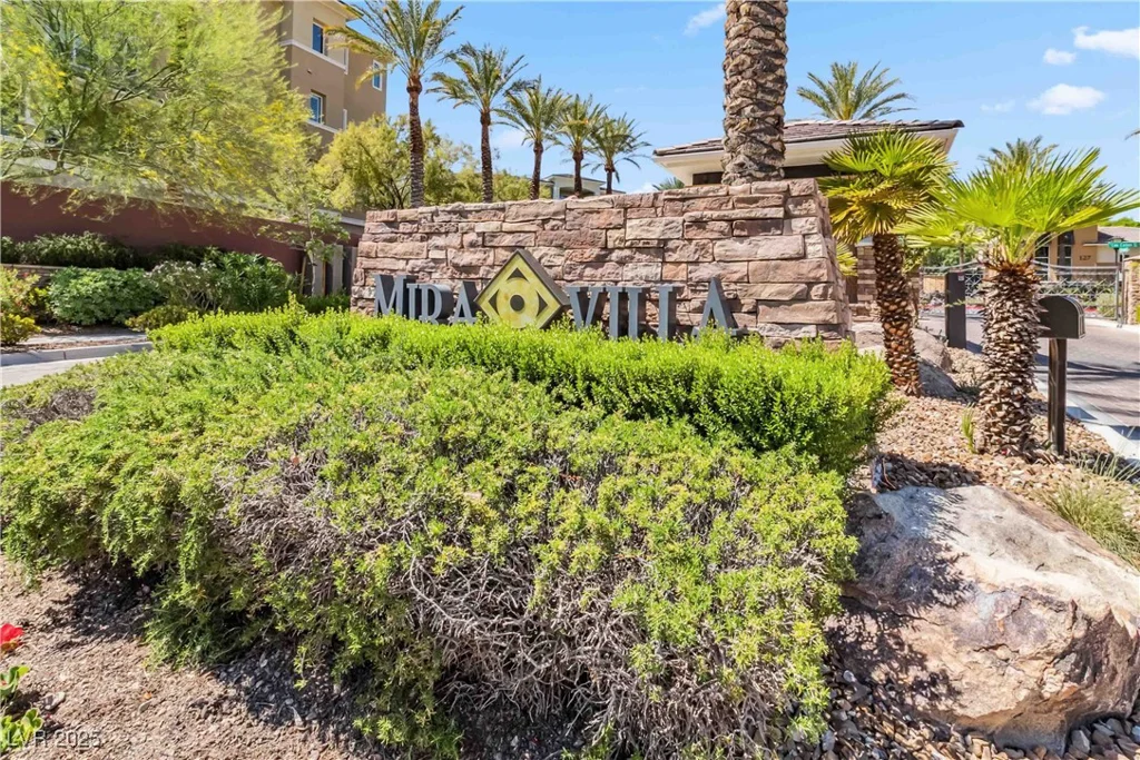 9125 Las Manaitas, Las Vegas, NV 89144