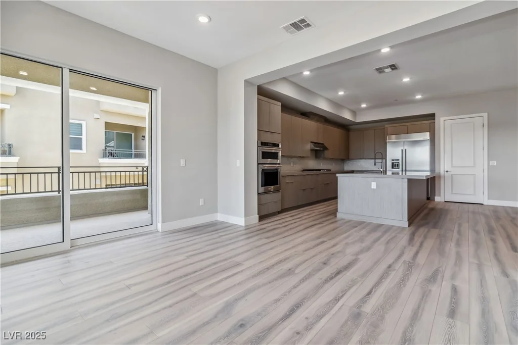 9125 Las Manaitas, Las Vegas, NV 89144