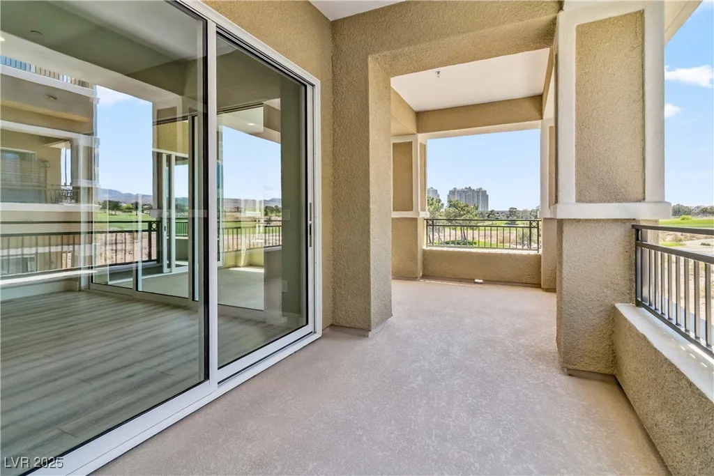 9125 Las Manaitas, Las Vegas, NV 89144