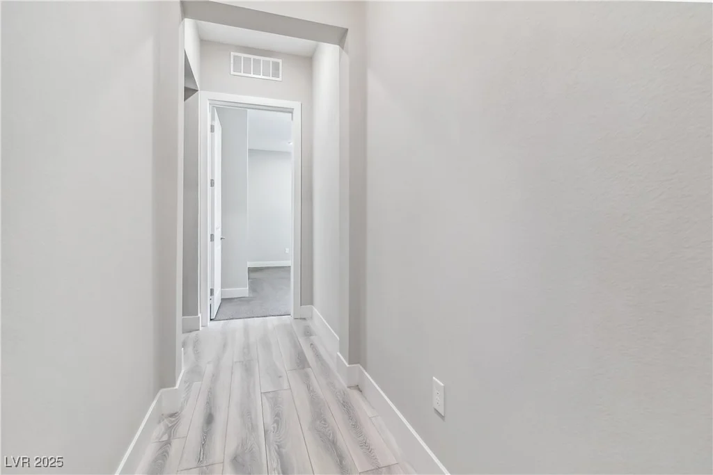 9125 Las Manaitas, Las Vegas, NV 89144