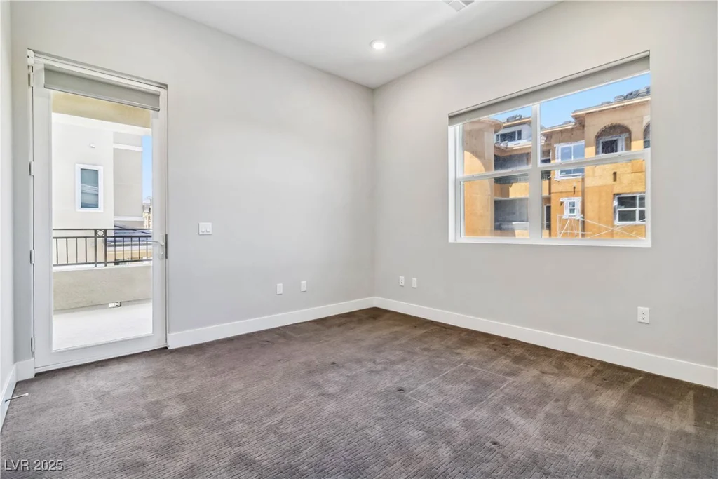 9125 Las Manaitas, Las Vegas, NV 89144