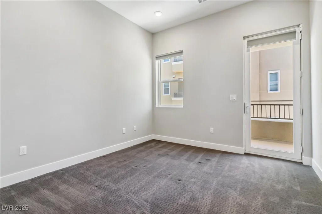 9125 Las Manaitas, Las Vegas, NV 89144