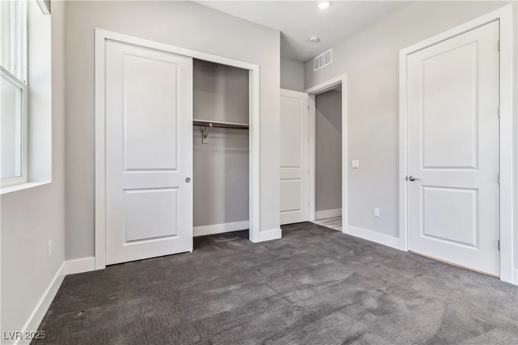 9125 Las Manaitas, Las Vegas, NV 89144