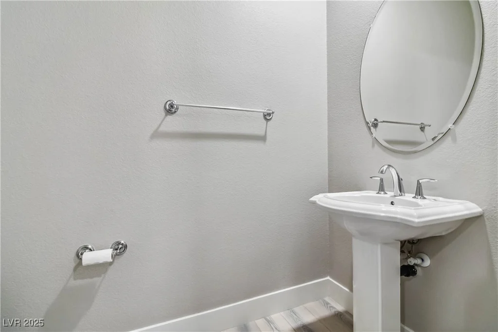 9125 Las Manaitas, Las Vegas, NV 89144