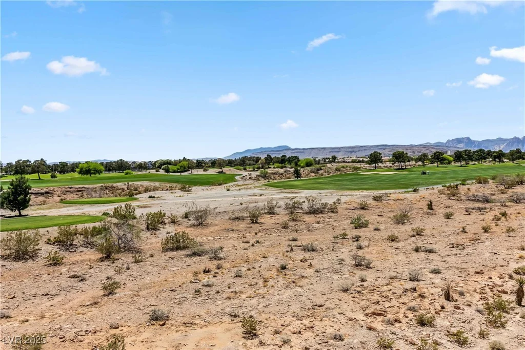 9125 Las Manaitas, Las Vegas, NV 89144