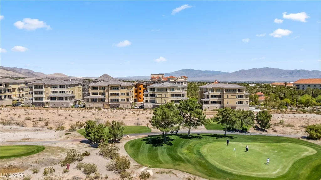 9125 Las Manaitas, Las Vegas, NV 89144