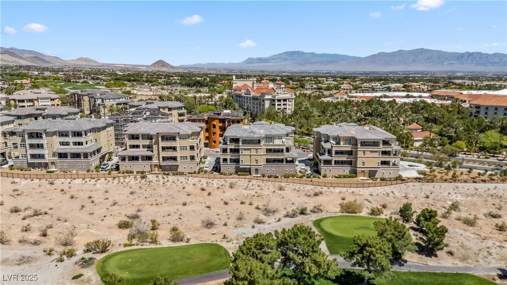 9125 Las Manaitas, Las Vegas, NV 89144