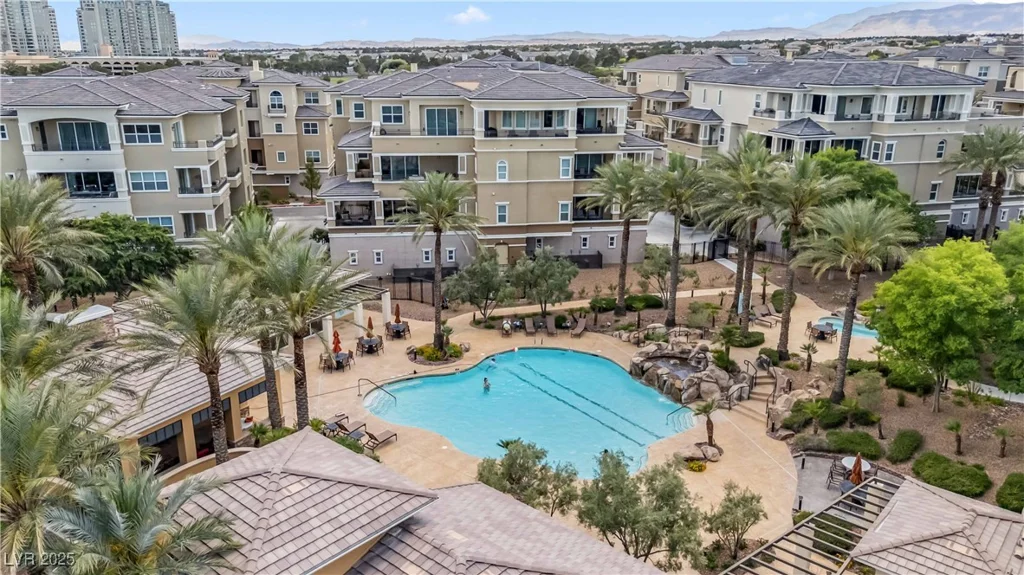 9125 Las Manaitas, Las Vegas, NV 89144