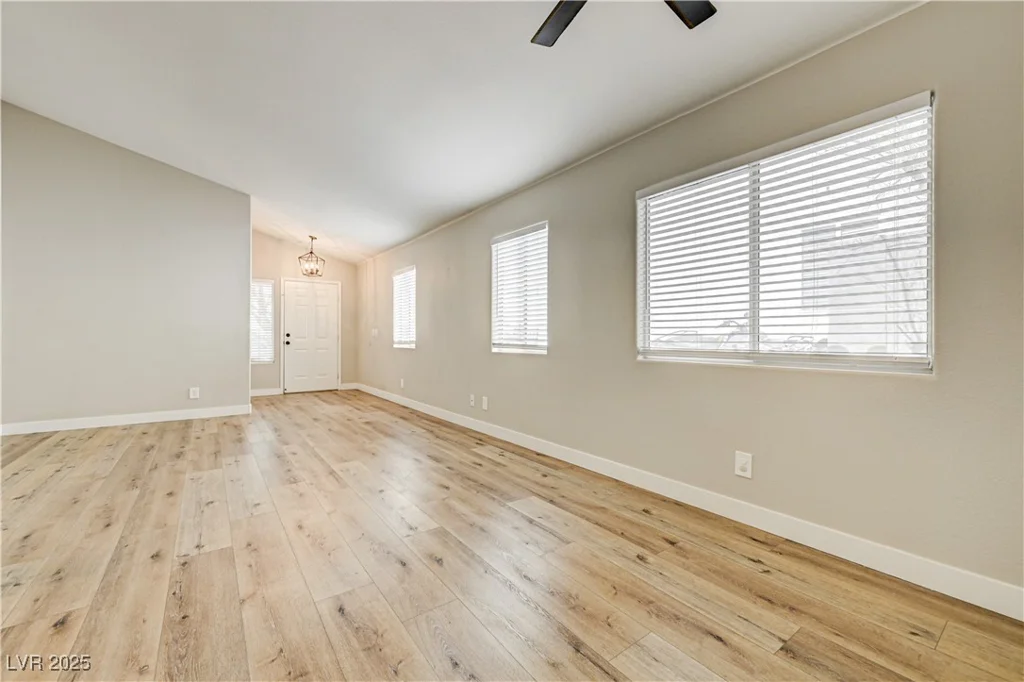 6337 Canyon Vista, Las Vegas, NV 89156