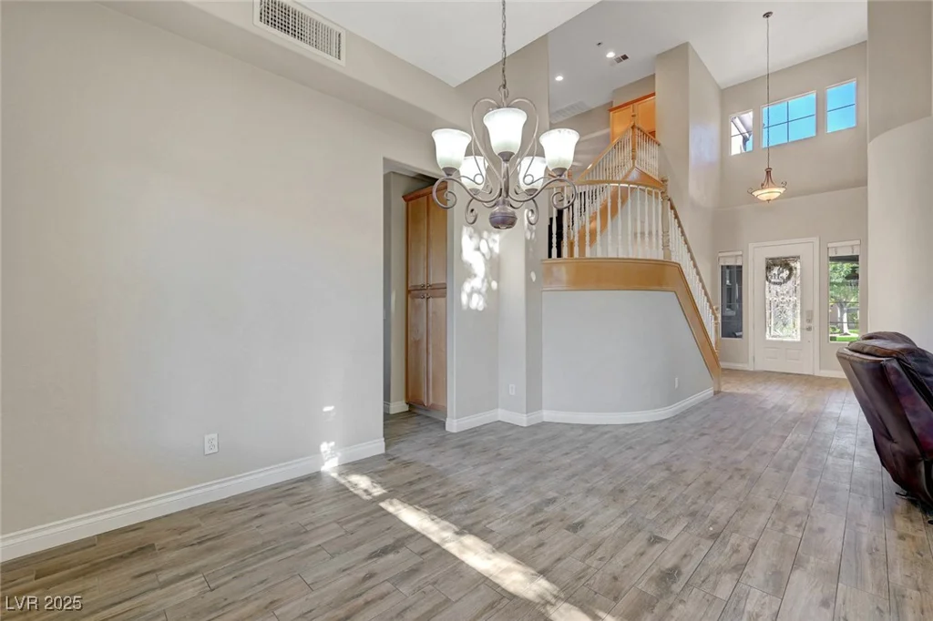 9704 Royal Lamb, Las Vegas, NV 89145