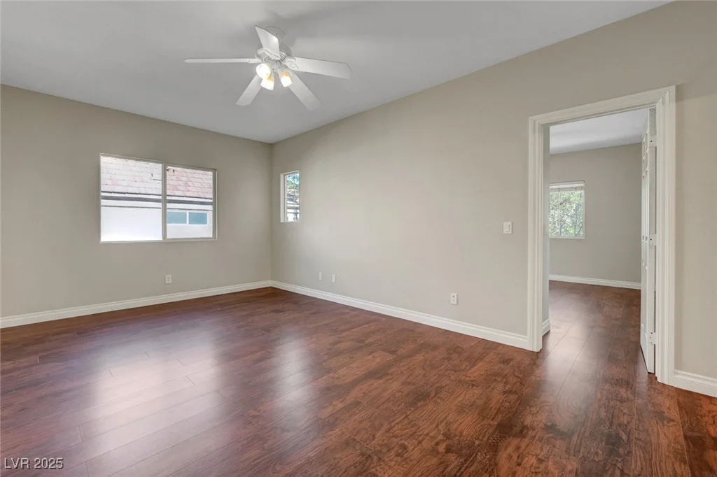 9704 Royal Lamb, Las Vegas, NV 89145