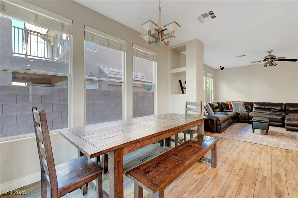 9704 Royal Lamb, Las Vegas, NV 89145