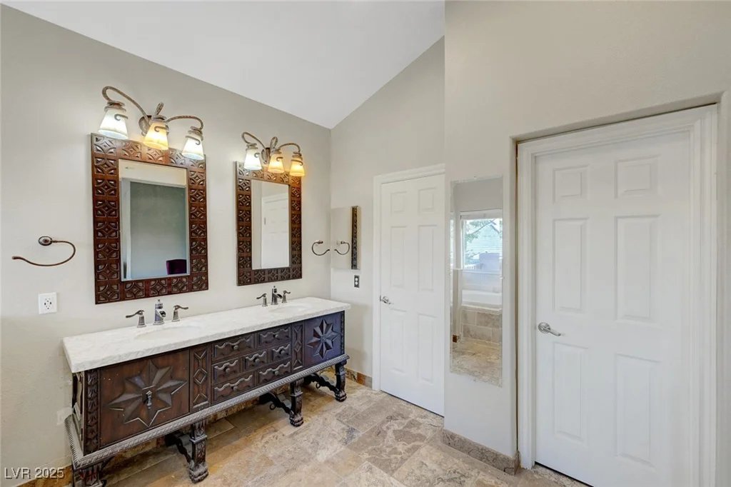9704 Royal Lamb, Las Vegas, NV 89145