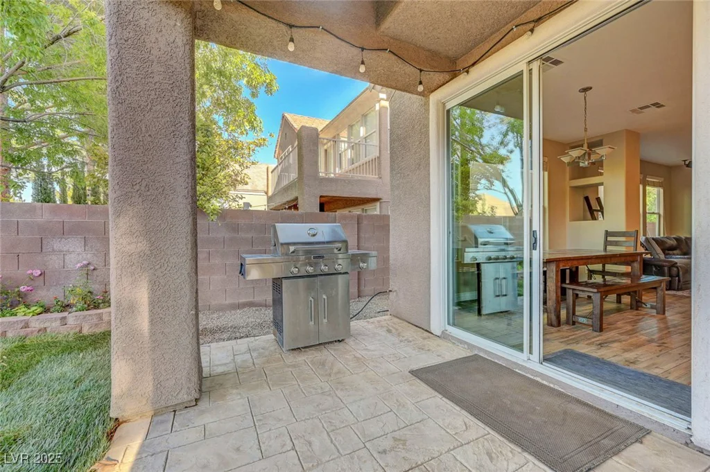 9704 Royal Lamb, Las Vegas, NV 89145